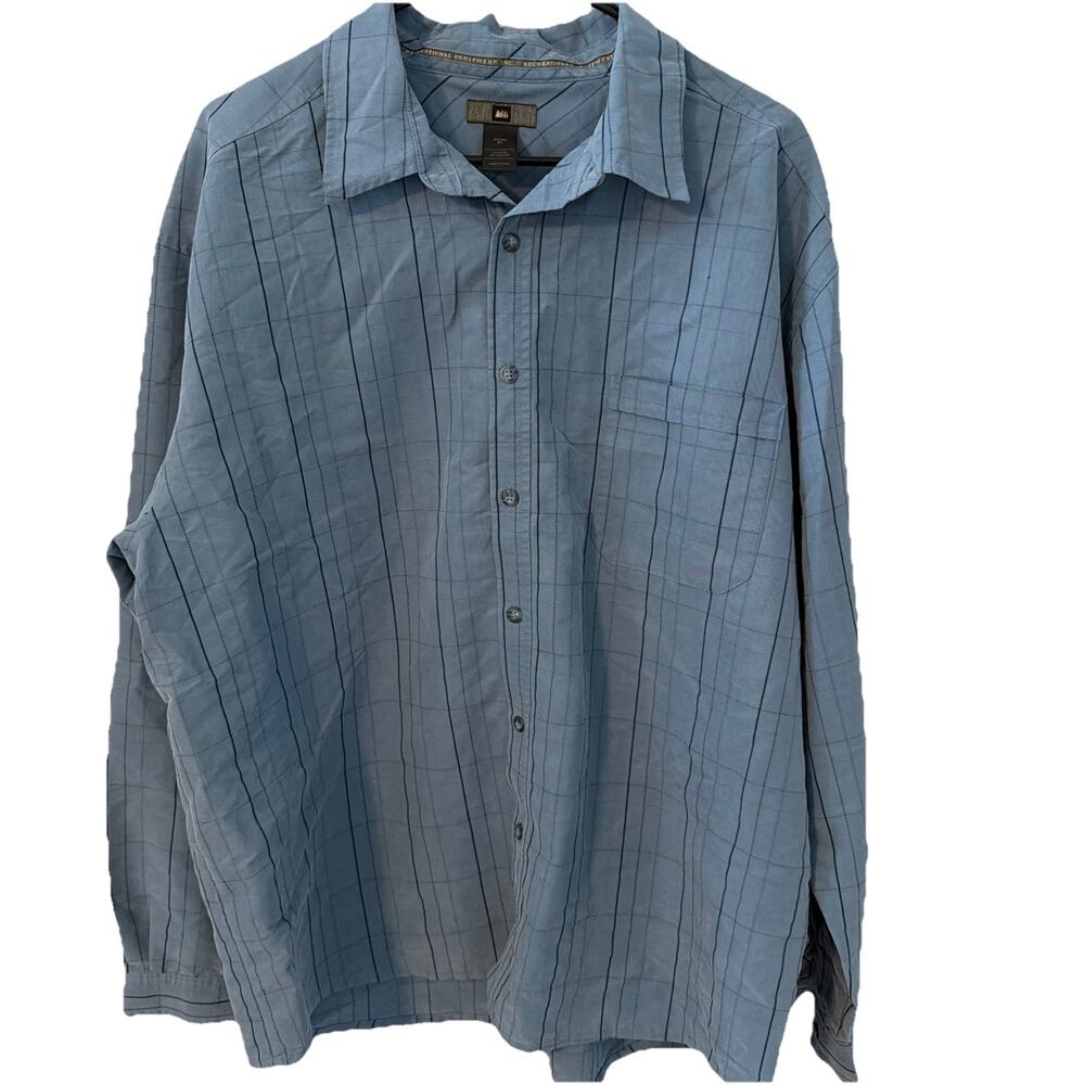REI Men's XL Long Sleeve Button Up Shirt Blue Plaid Rayon Blend Hiking Casual